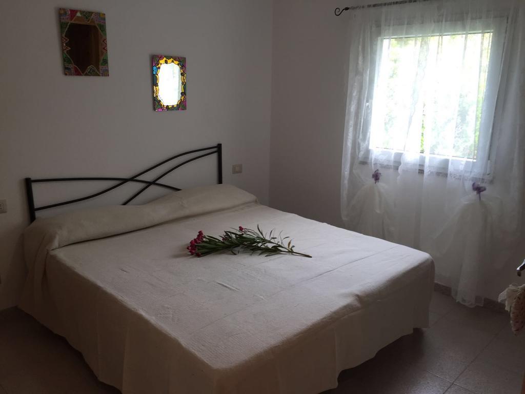 Il Fenicottero Rosa Vila Olbia Exterior foto