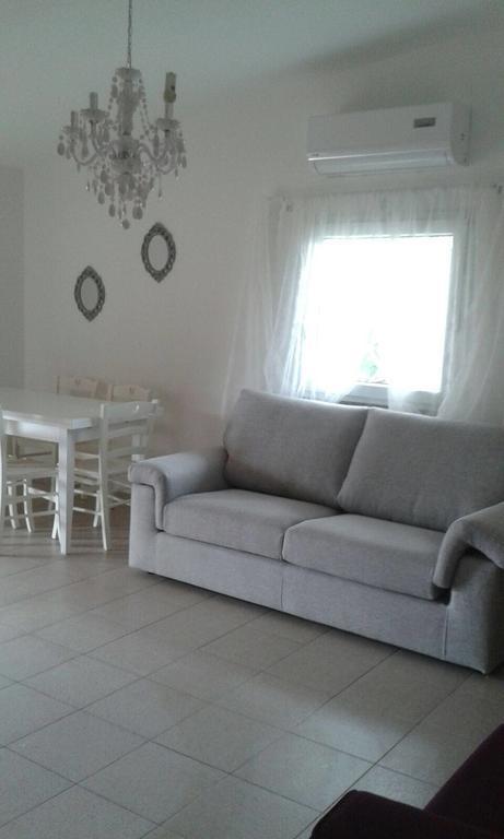 Il Fenicottero Rosa Vila Olbia Exterior foto